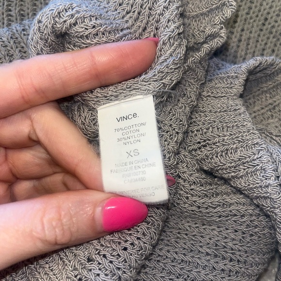 EUC Vince light Gray Crew Neck Sweater- Extra Small - Picture 5 of 6